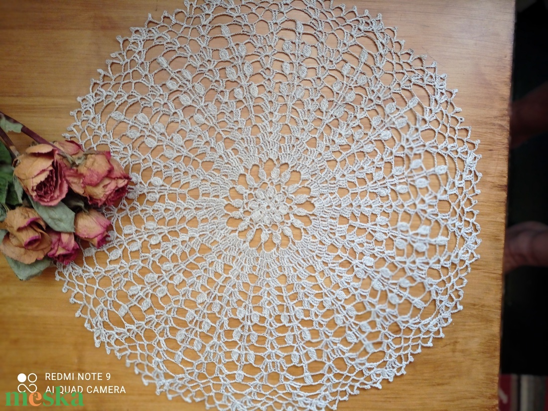 Horgolt csipke terítő 50cm - otthon & életmód - dekoráció - asztal és polc dekoráció - horgolt & csipketerítő - Meska.hu Horgolt csipke terítő 50cm - otthon & életmód - dekoráció - asztal és polc dekoráció - horgolt & csipketerítő - Meska.hu