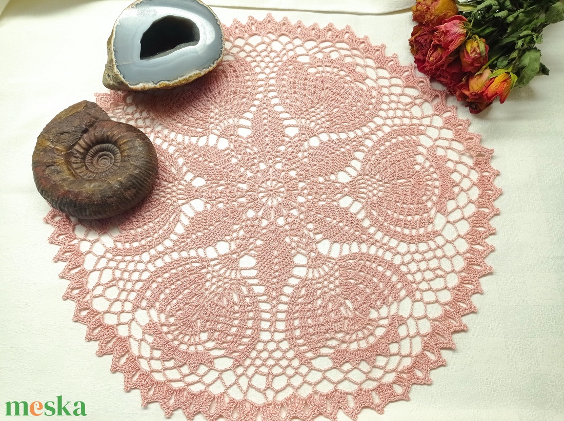 Horgolt csipke terítő 45cm - otthon & életmód - dekoráció - asztal és polc dekoráció - horgolt & csipketerítő - Meska.hu Horgolt csipke terítő 45cm - otthon & életmód - dekoráció - asztal és polc dekoráció - horgolt & csipketerítő - Meska.hu