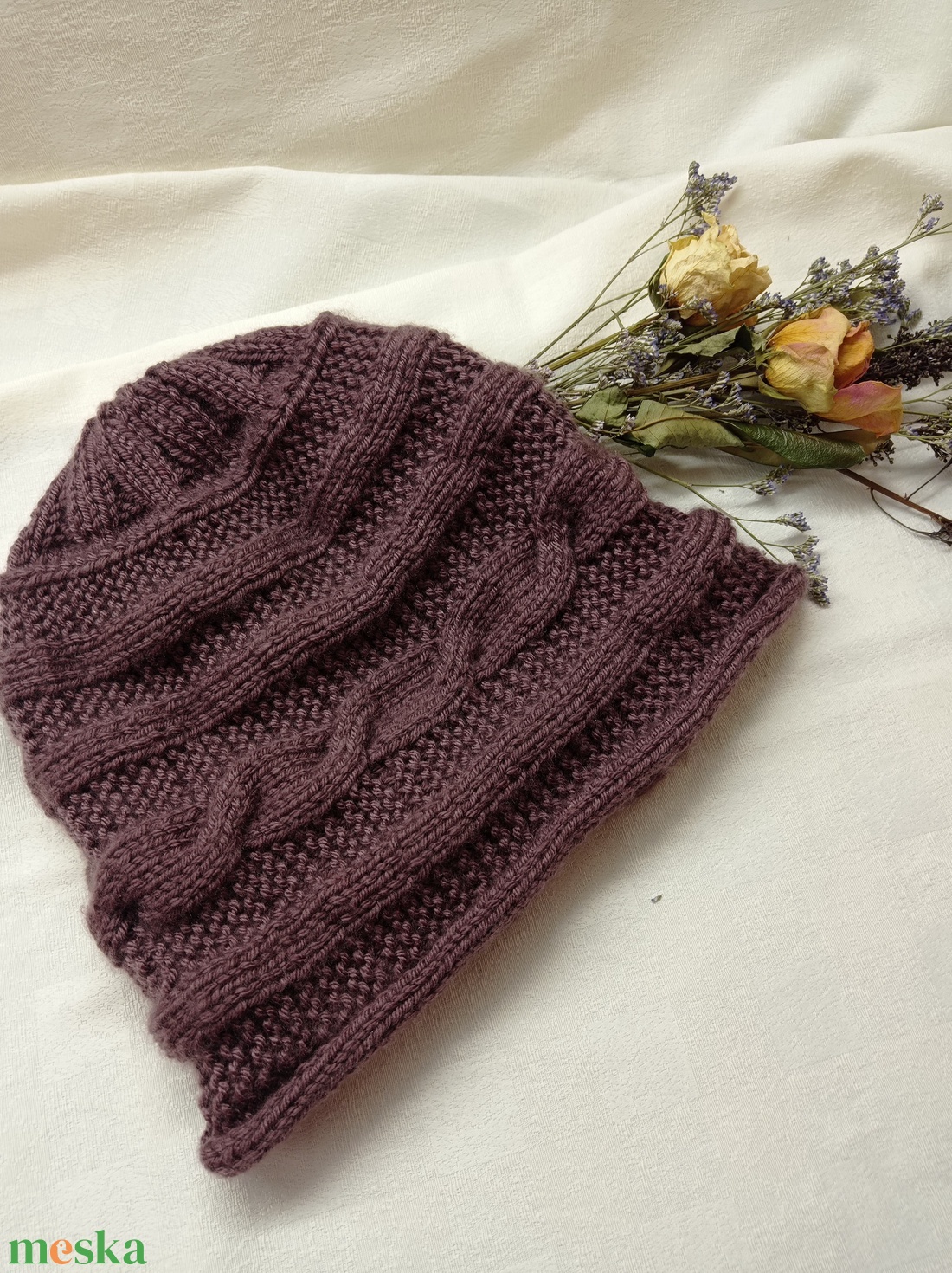 Szilva színű, meleg kötött, téli sapka  - ruha & divat - sál, sapka, kendő - sapka - Meska.hu