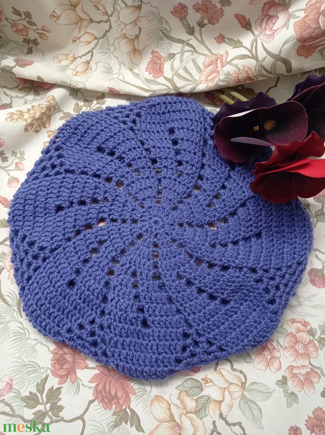 Horgolt, lila barett sapka - ruha & divat - sál, sapka, kendő - sapka - Meska.hu Horgolt, lila barett sapka - ruha & divat - sál, sapka, kendő - sapka - Meska.hu