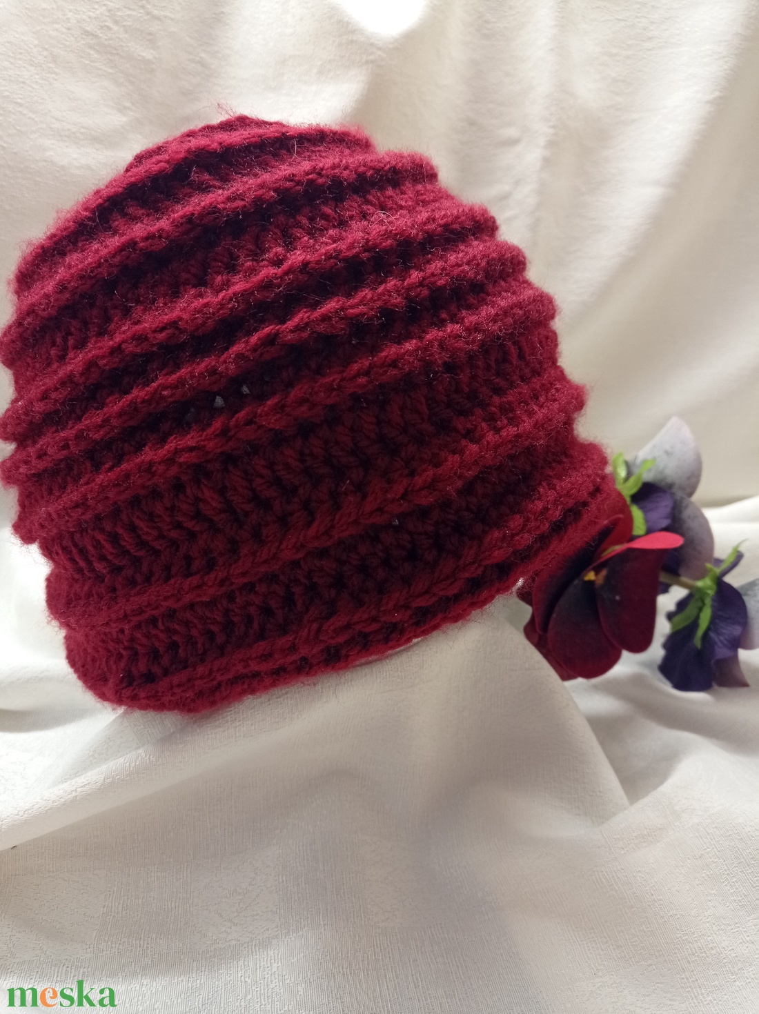 Vastag, meleg, horgolt, bordó sapka - ruha & divat - sál, sapka, kendő - kalap - Meska.hu