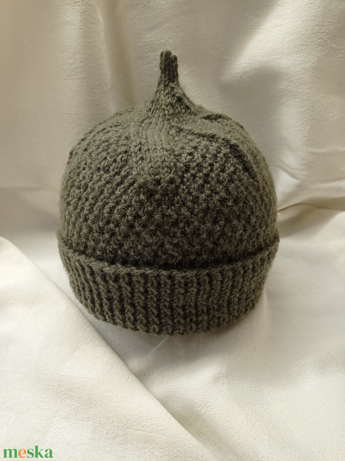 Oliva zöld , tiszta gyapjú kötött  sapka - ruha & divat - sál, sapka, kendő - sapka - Meska.hu