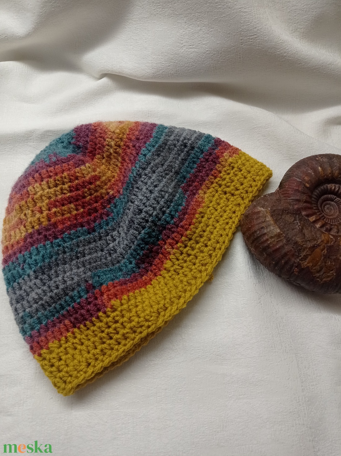 Horgolt, tarka sapka, férfinak, nőnek  - ruha & divat - sál, sapka, kendő - kalap - Meska.hu