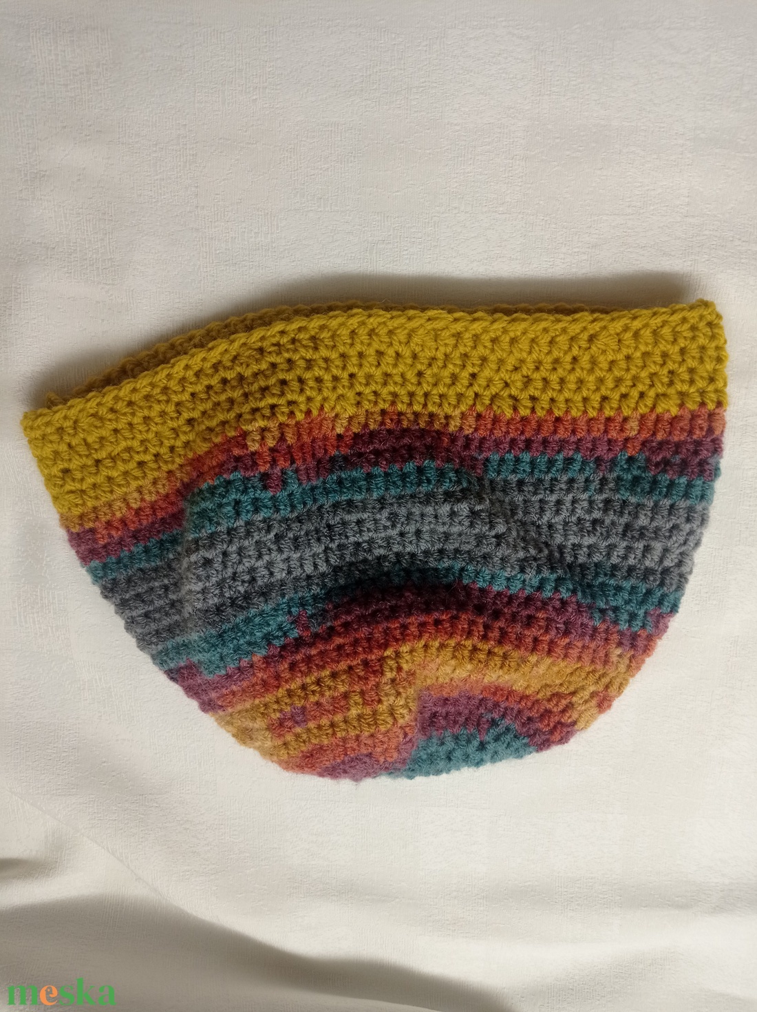 Horgolt, tarka sapka, férfinak, nőnek  - ruha & divat - sál, sapka, kendő - kalap - Meska.hu