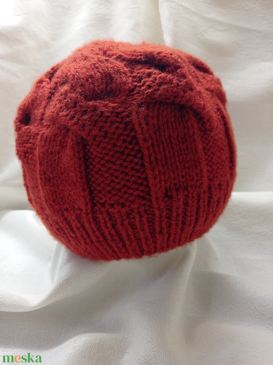 Rozsda barna vagy bézs kötött sapka különleges csavarásokkal - ruha & divat - sál, sapka, kendő - fejpánt - Meska.hu