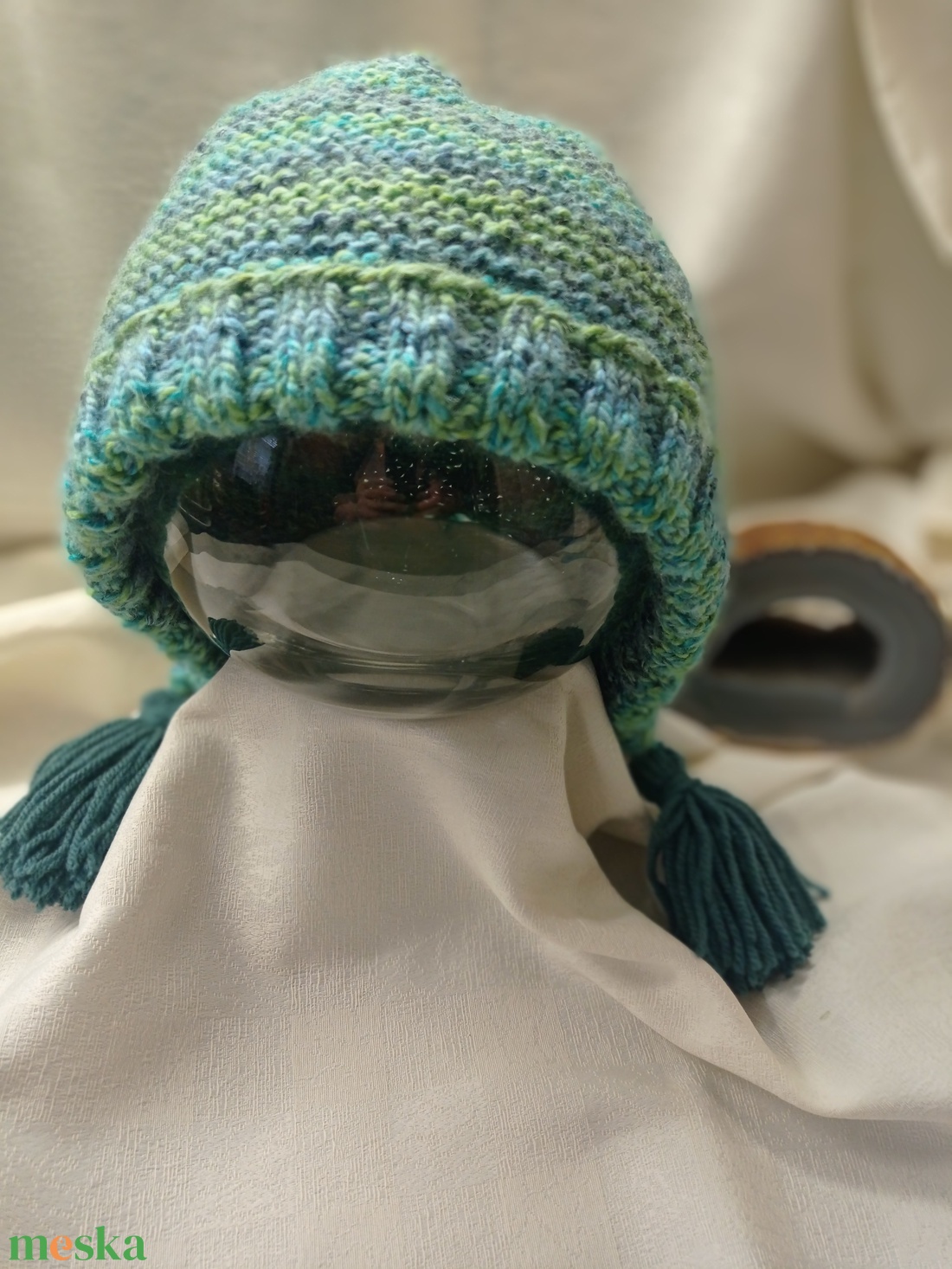 Kötött, szín-átmenetes női sapka,  gyapjú tartalmú fonalból - ruha & divat - sál, sapka, kendő - sapka - Meska.hu Kötött, szín-átmenetes női sapka,  gyapjú tartalmú fonalból - ruha & divat - sál, sapka, kendő - sapka - Meska.hu