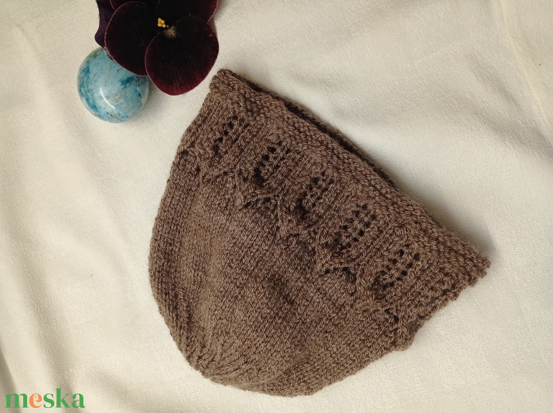 Átmeneti, barna, áttört, kötött női sapka - diy (csináld magad) - fűzésminták - Meska.hu Átmeneti, barna, áttört, kötött női sapka - diy (csináld magad) - fűzésminták - Meska.hu