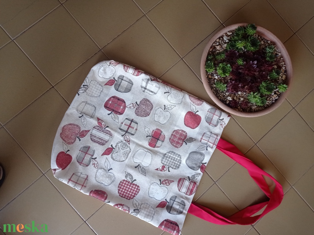 Nagy méretű , könnyű és erős. Strand szatyor, bevásárló szatyor - táska & tok - bevásárlás & shopper táska - shopper, textiltáska, szatyor - Meska.hu
