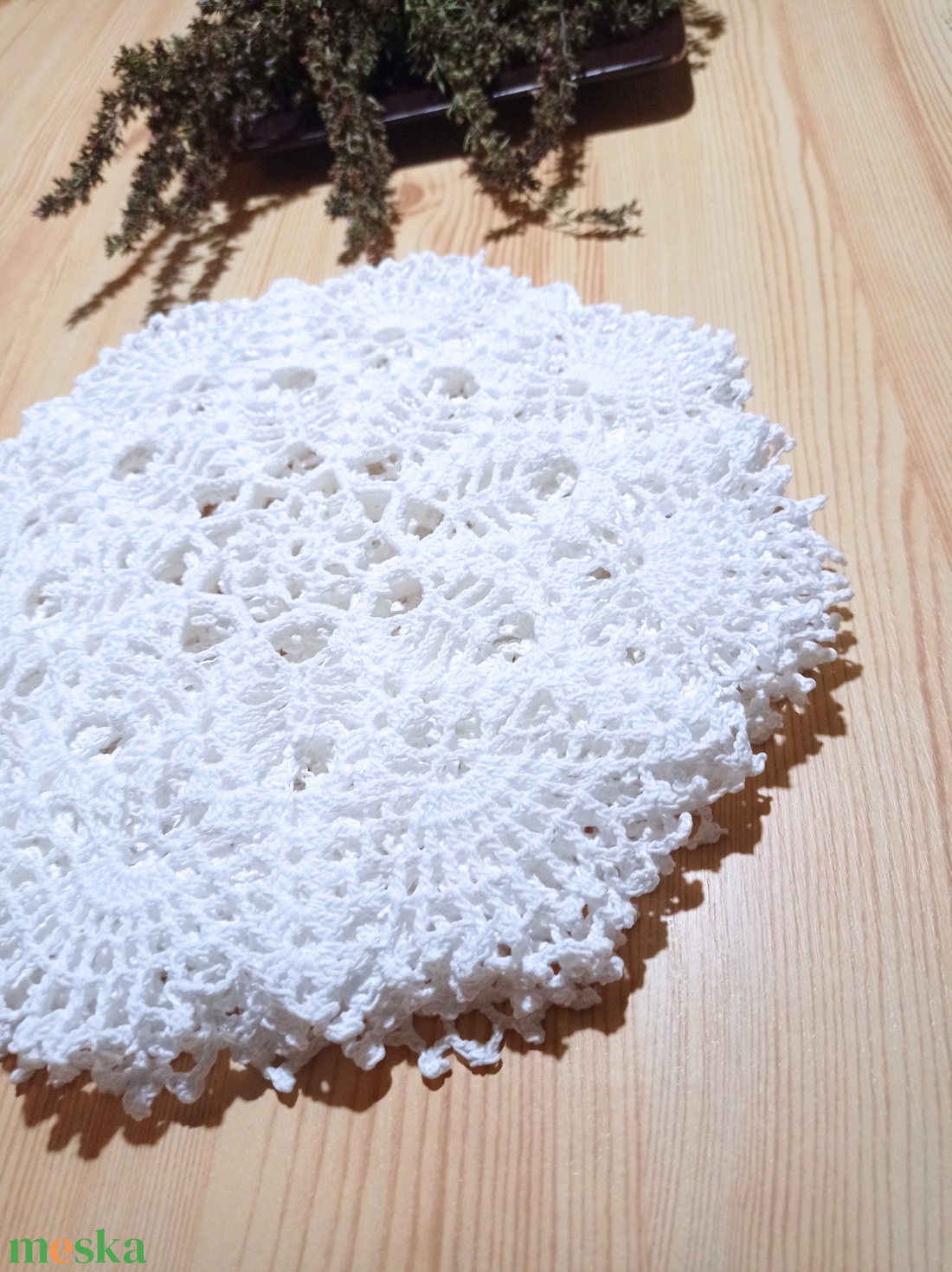 7db, fehér, azonos minta,csipke terítők - otthon & életmód - dekoráció - asztal és polc dekoráció - horgolt & csipketerítő - Meska.hu
