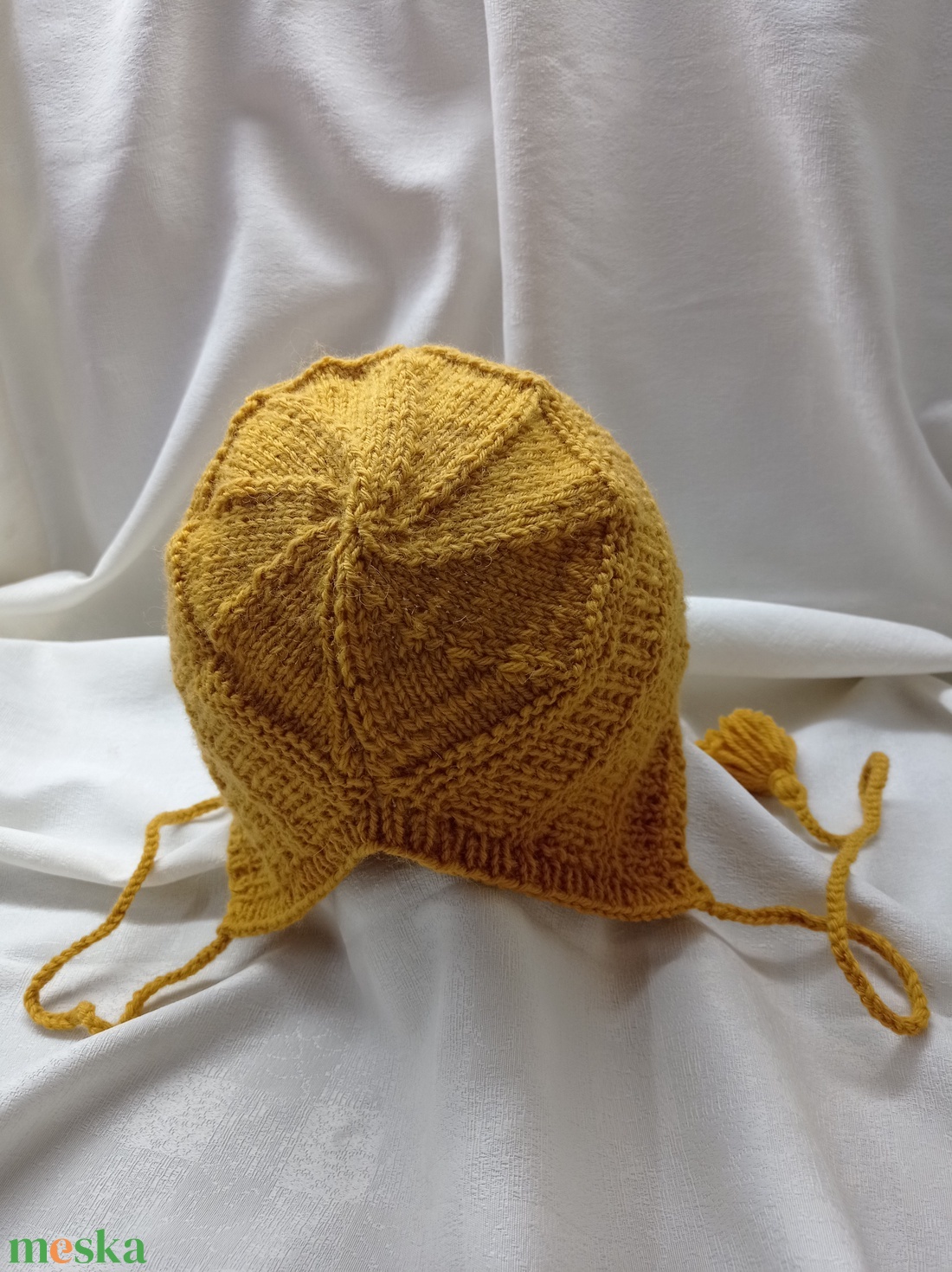 Kötött mustársárga női sapka, tisztagyapjú fonalból.  - ruha & divat - sál, sapka, kendő - sapka - Meska.hu