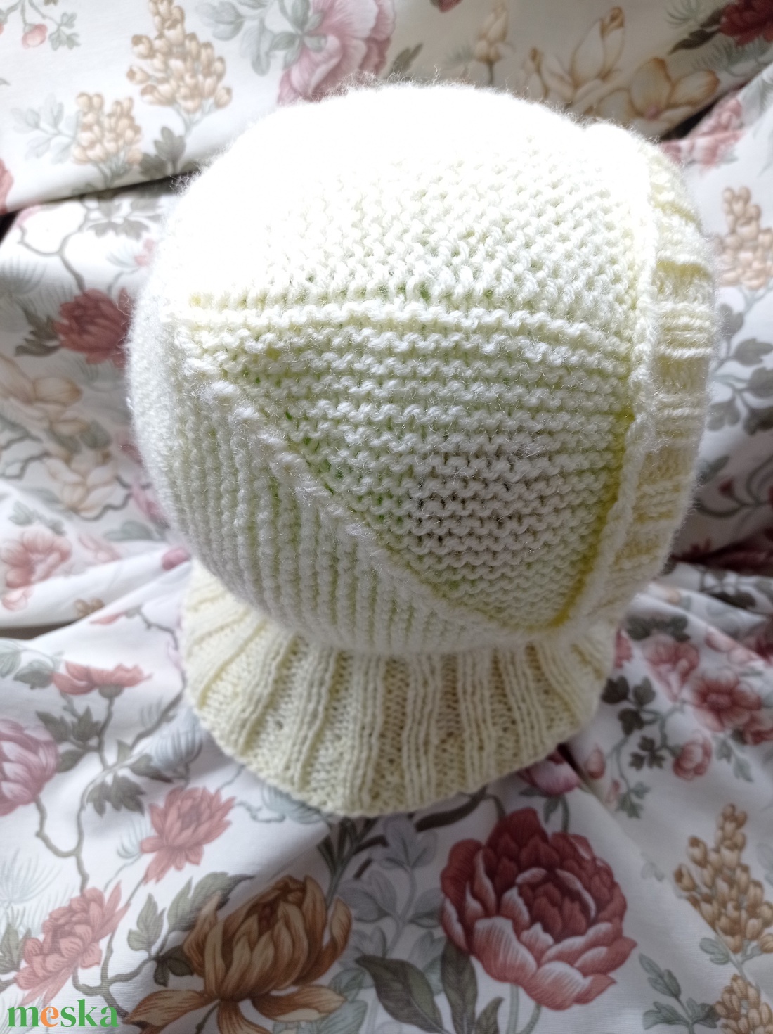 Pilóta, vagy űrhajós, kötött bébi sapka - ruha & divat - babaruha & gyerekruha - babasapka - Meska.hu