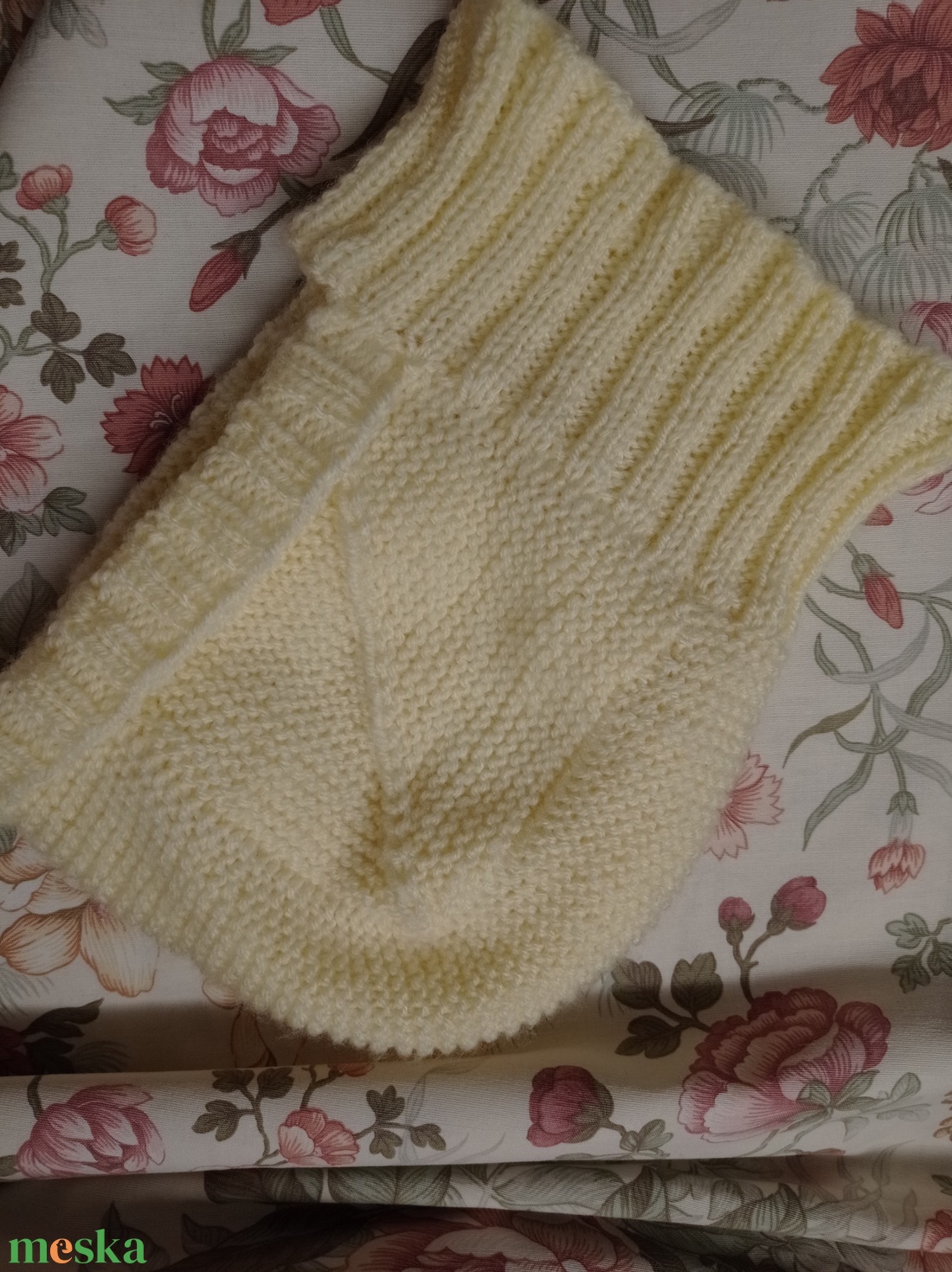 Pilóta, vagy űrhajós, kötött bébi sapka - ruha & divat - babaruha & gyerekruha - babasapka - Meska.hu