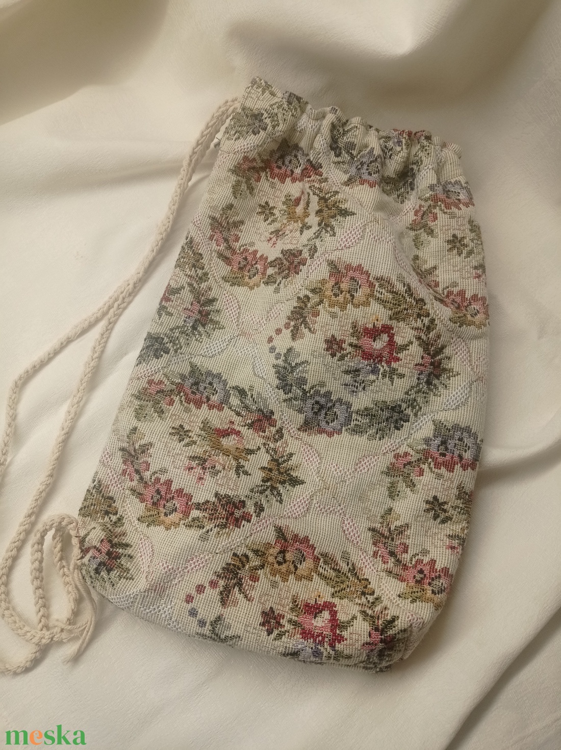 Vállra akasztható, barokkos mintájú tarisznya, szatyor, táska - táska & tok - kézitáska & válltáska - vállon átvethető táska - Meska.hu