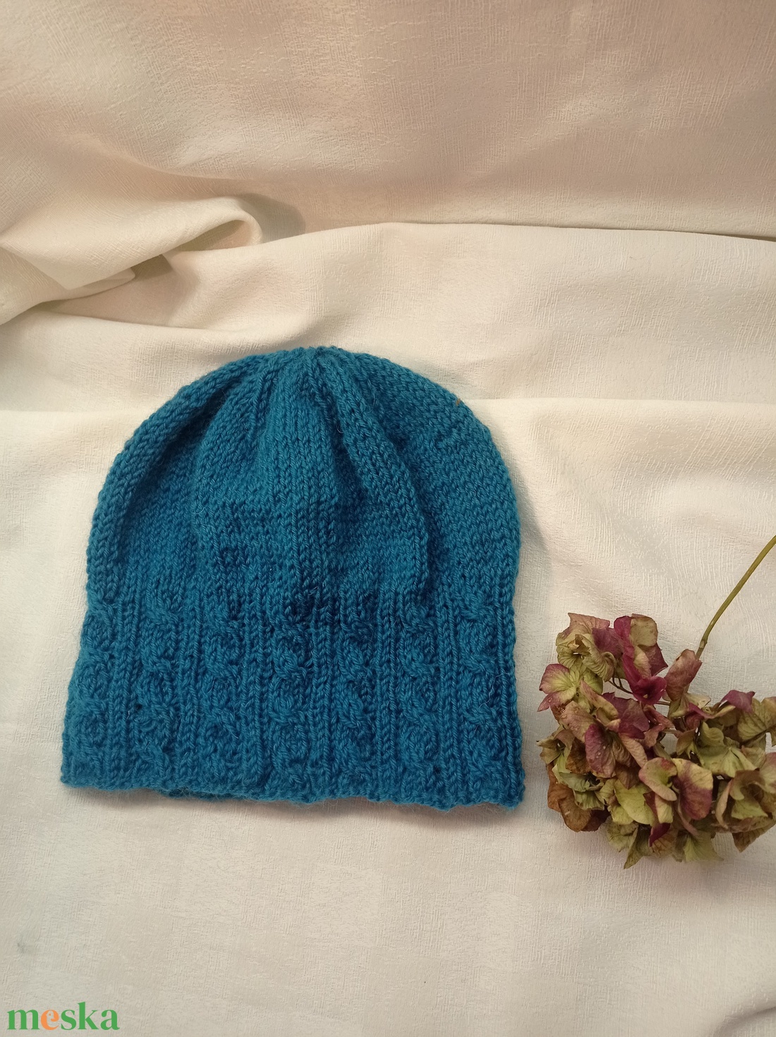 Tiszta gyapjú,csavart mintával kötött sapka  - ruha & divat - sál, sapka, kendő - fejpánt - Meska.hu