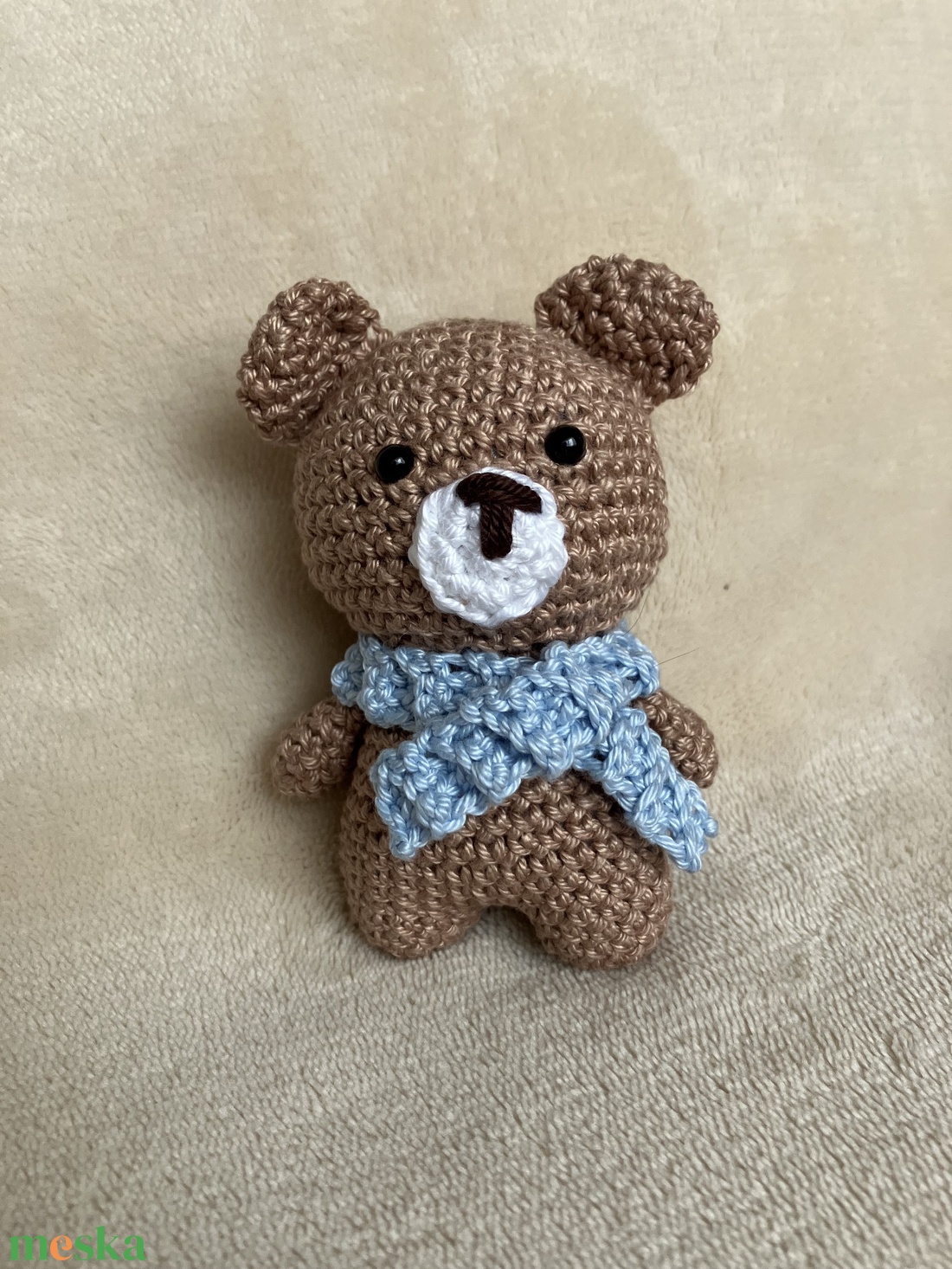 Amigurumi horgolt mini maci  - karácsony - karácsonyi lakásdekoráció - karácsonyi manók, figurák - Meska.hu