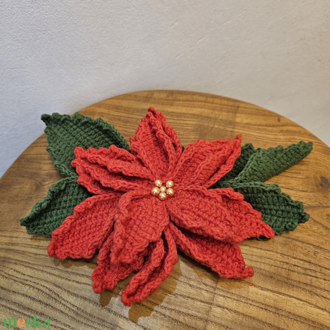 Mikulásvirág - horgolt asztaldísz - játék & sport - plüssállat & játékfigura - nyuszi - Meska.hu
