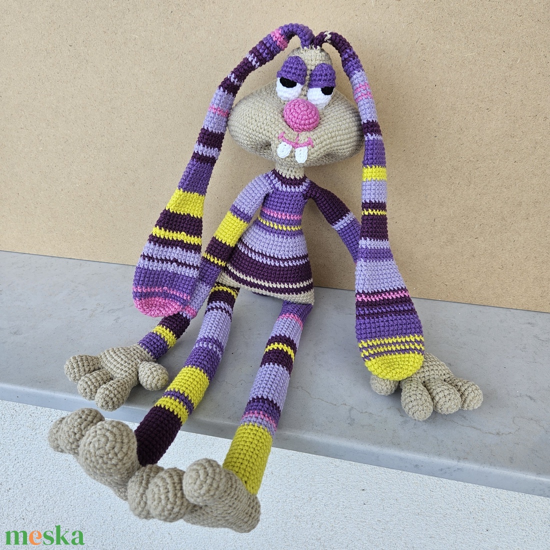 Bamba, csíkos nyuszi - horgolt játékfigura - játék & sport - plüssállat & játékfigura - nyuszi - Meska.hu