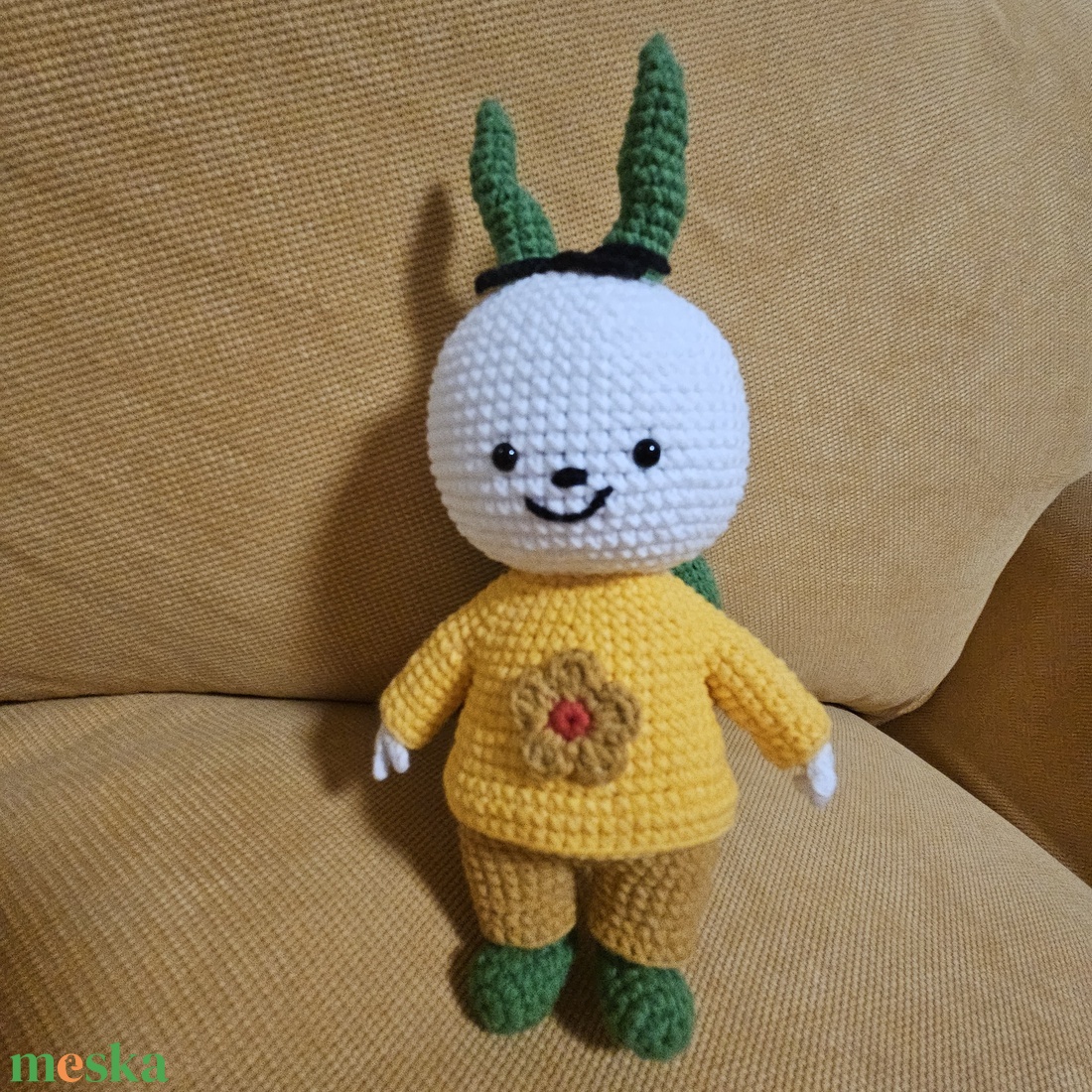 Gömbi (Bogyó és Babócából) - horgolt játékfigura - játék & sport - plüssállat & játékfigura - nyuszi - Meska.hu