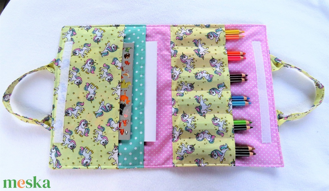 Hordozható, összecsukható ceruza és füzettartó - Unikornisok - otthon & életmód - papír, írószer - tolltartó & ceruzatekercs - Meska.hu