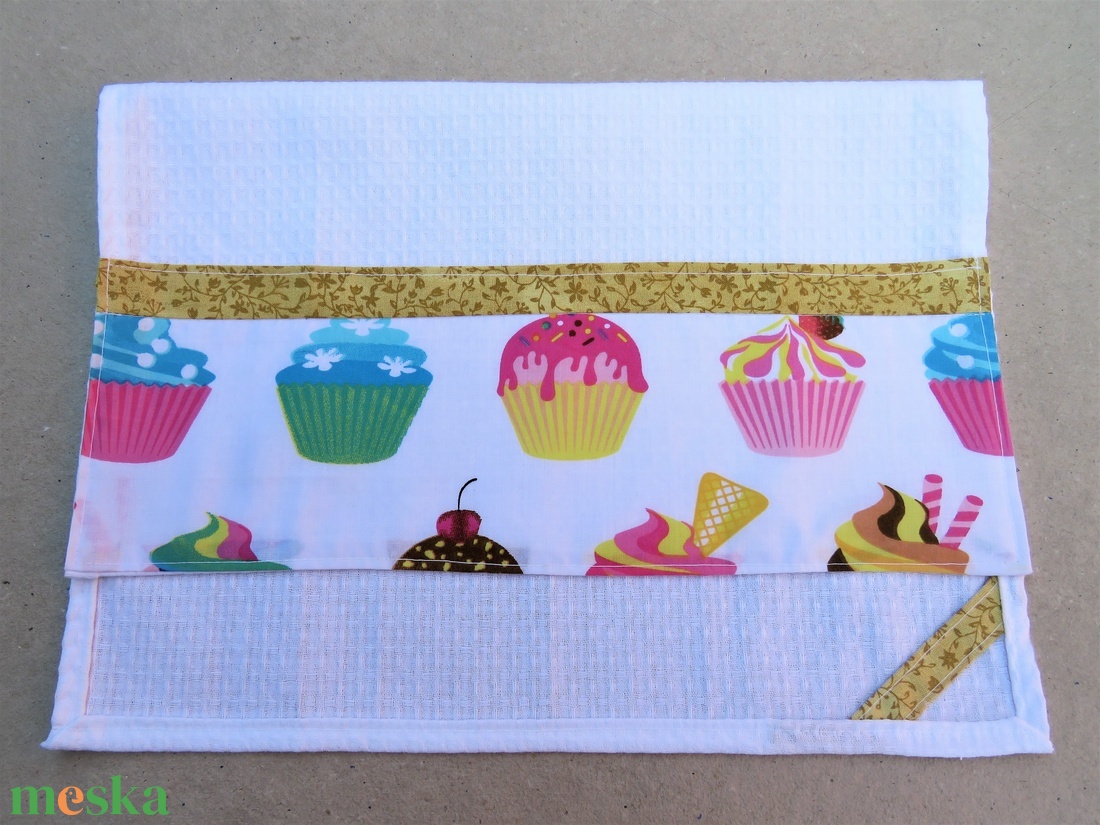 Cupcake sütőkesztyűk törlőkendővel - otthon & életmód - konyhafelszerelés, tálalás - konyhai textil - edényfogó & edényfedő - Meska.hu