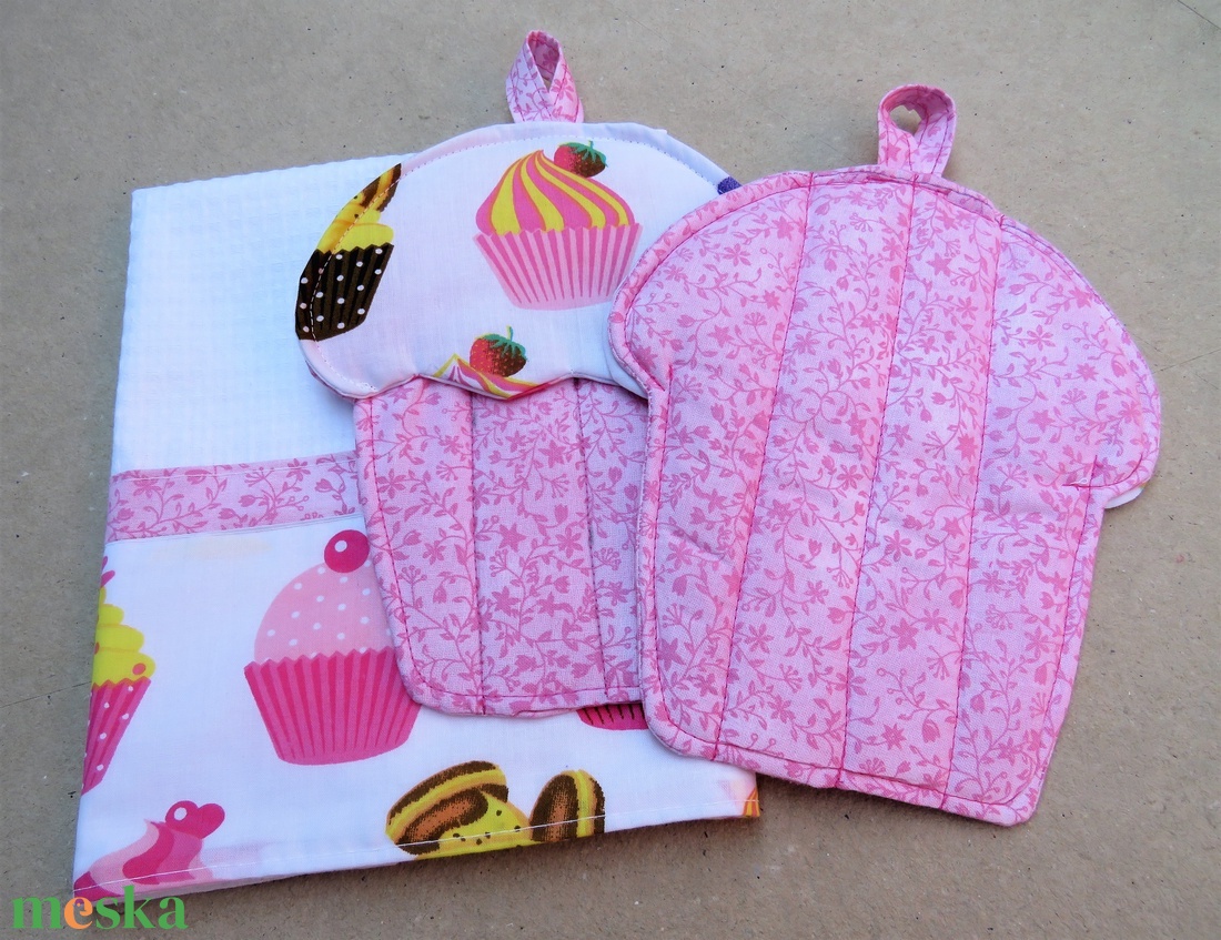 Cupcake sütőkesztyűk törlőkendővel - otthon & életmód - konyhafelszerelés, tálalás - konyhai textil - edényfogó & edényfedő - Meska.hu