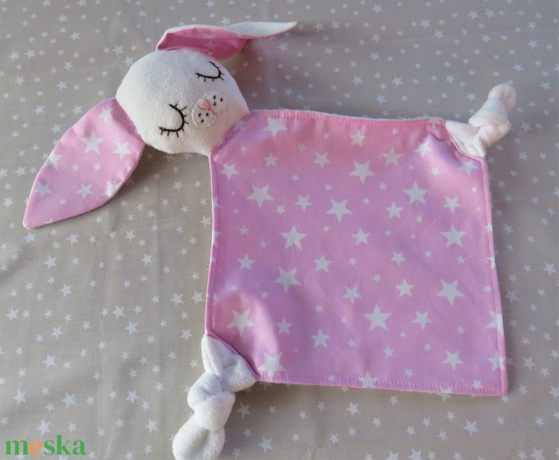 Nyuszis játszókendő rózsaszín-fehér csillagokkal - játék & sport - 3 éves kor alattiaknak - alvóka & rongyi - Meska.hu