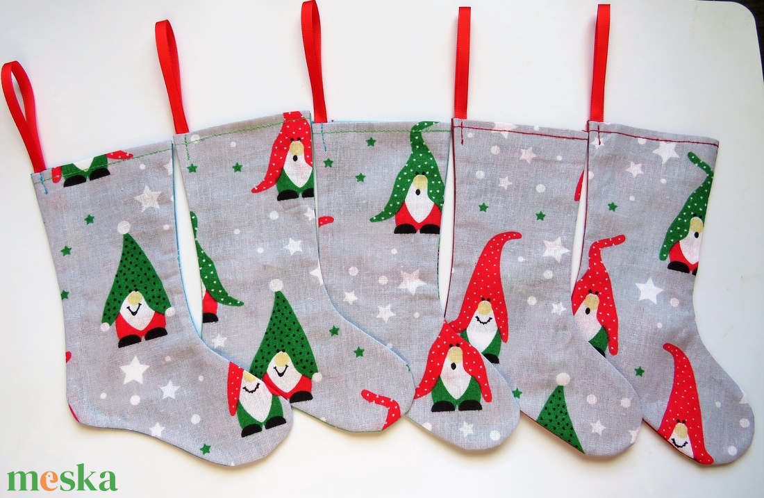 Adventi kalendárium textil zoknikkal - karácsonyi szalaggal - karácsony - adventi díszek - adventi naptár - Meska.hu Adventi kalendárium textil zoknikkal - karácsonyi szalaggal - karácsony - adventi díszek - adventi naptár - Meska.hu