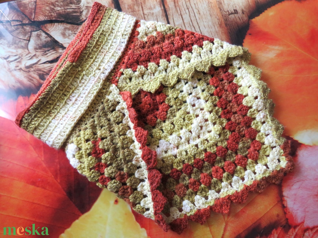 Női horgolt barett sapka nyakmelegítő sállal - ruha & divat - sál, sapka, kendő - sál - Meska.hu