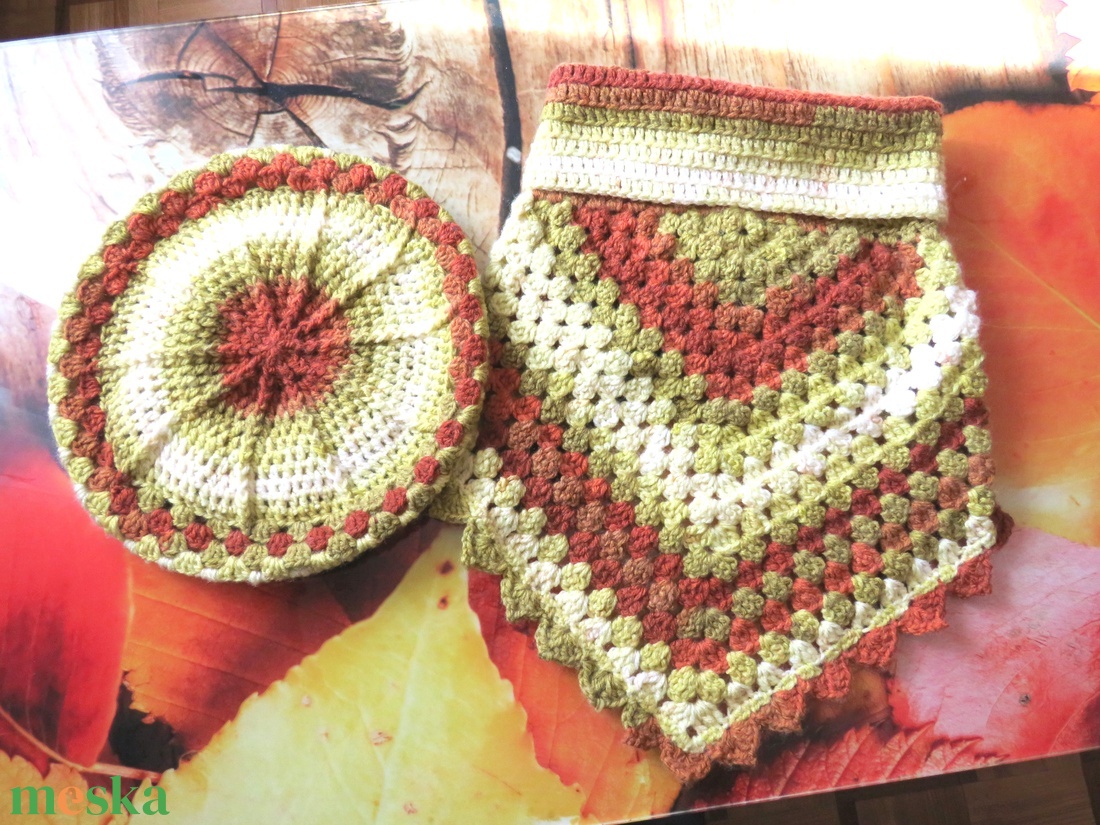 Női horgolt barett sapka nyakmelegítő sállal - ruha & divat - sál, sapka, kendő - sál - Meska.hu