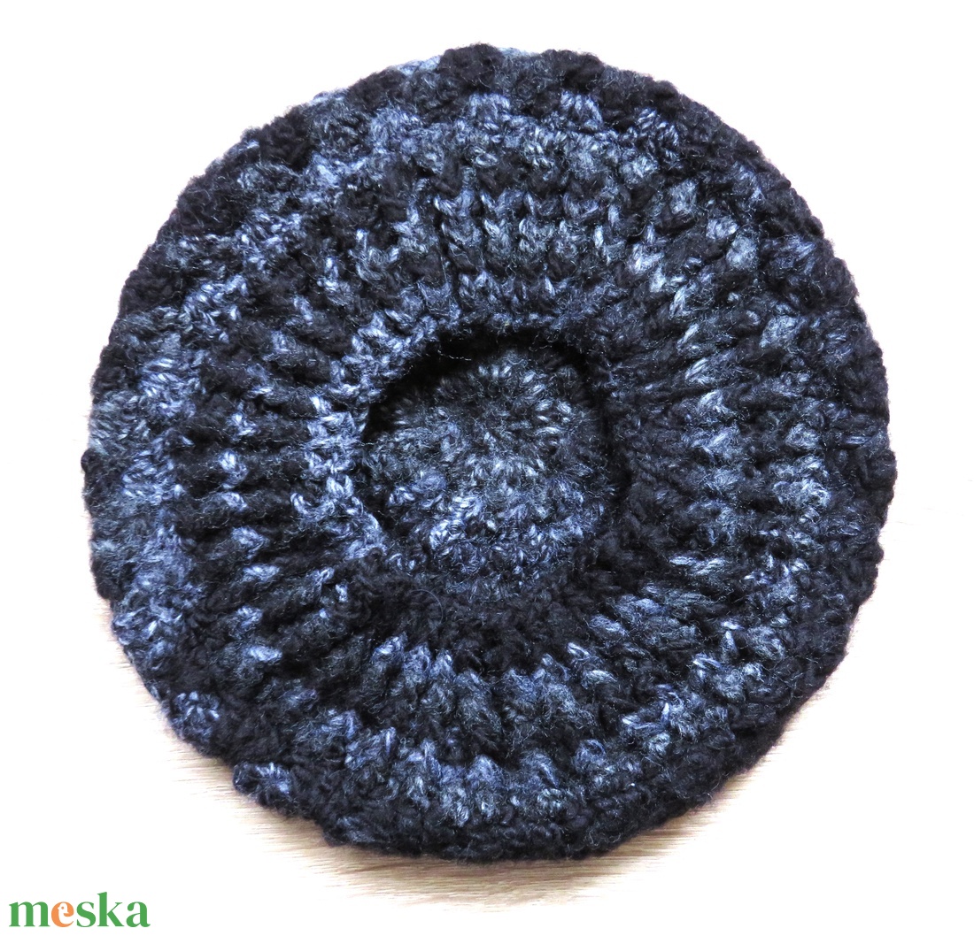 Női horgolt barett sapka  - ruha & divat - sál, sapka, kendő - sapka - Meska.hu