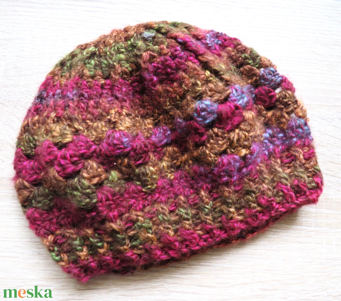 Női horgolt barett sapka  - ruha & divat - sál, sapka, kendő - sapka - Meska.hu