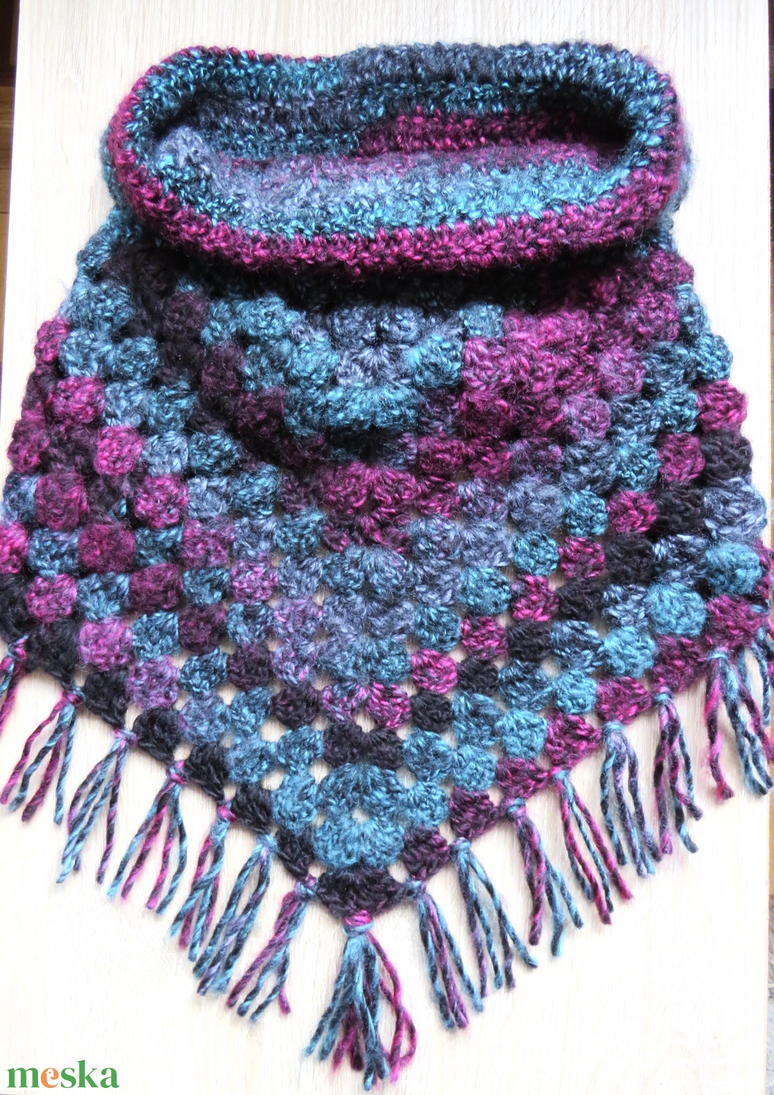 Női horgolt nyakmelegítő sál - ruha & divat - sál, sapka, kendő - sál - Meska.hu