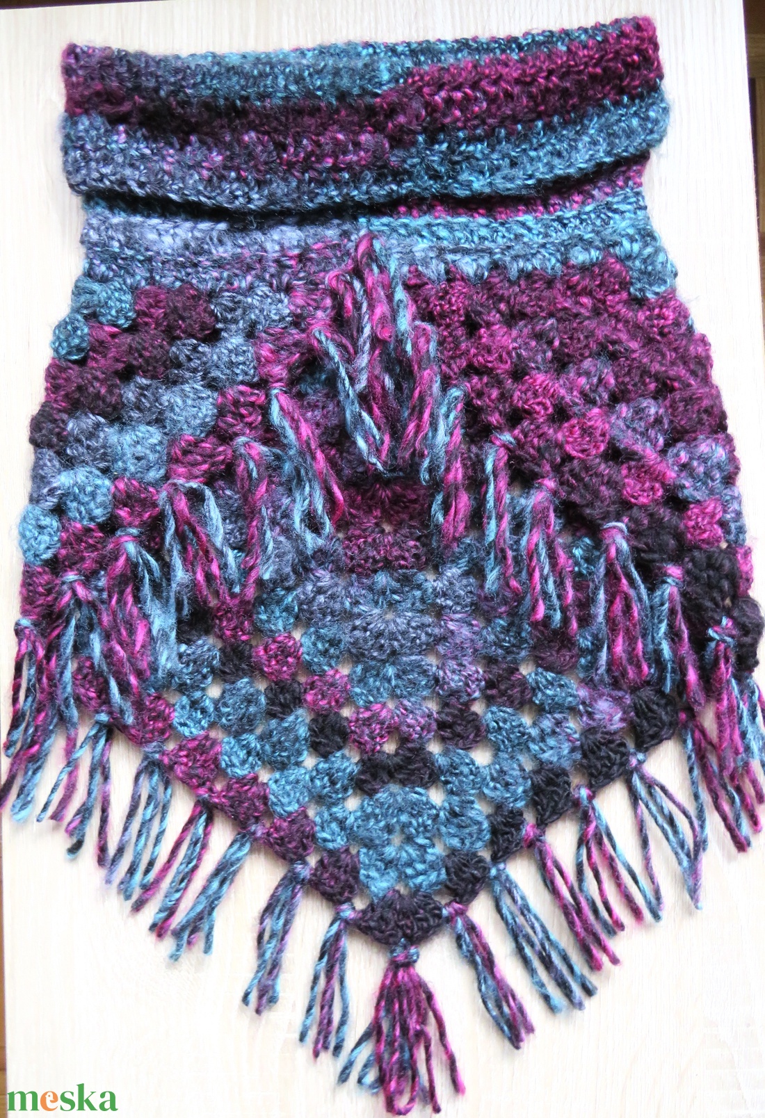 Női horgolt nyakmelegítő sál - ruha & divat - sál, sapka, kendő - sál - Meska.hu