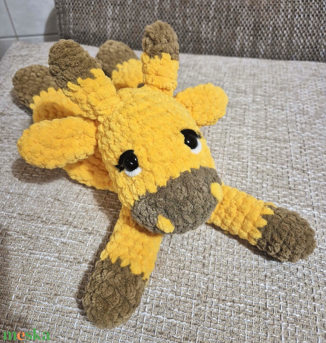 Horgolt bébi zsiráf - baba ölelő játék - játék & sport - plüssállat & játékfigura - zsiráf - Meska.hu