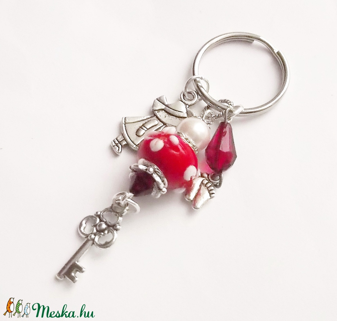 Piroska - kulcstartó pandora stílusban -  - Meska.hu