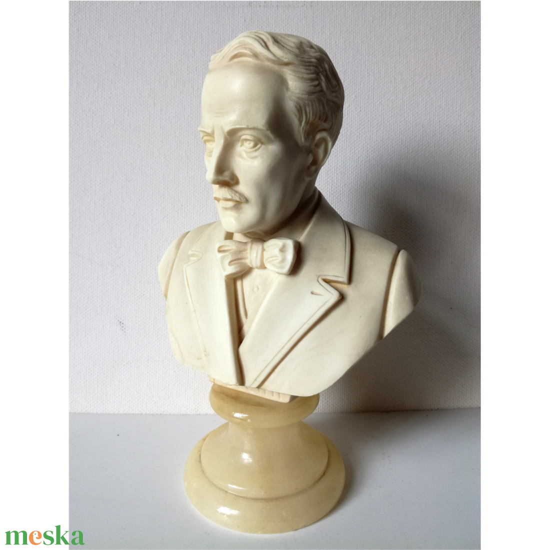 Giacomo Puccini mellszobor - művészet - szobor - kő - Meska.hu