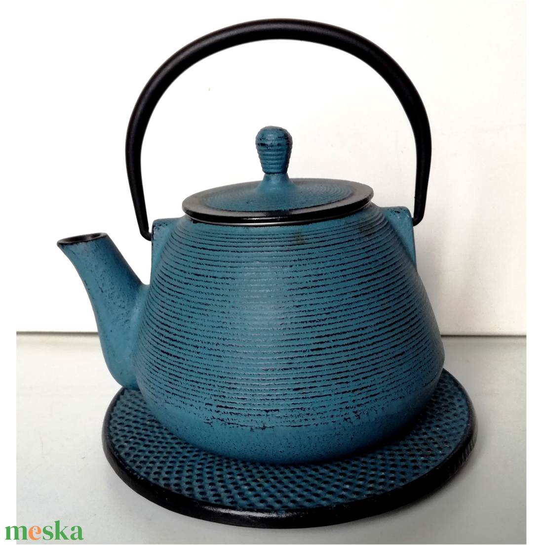 Vintage kék Japán vas teáskanna alátéttel - otthon & életmód - konyhafelszerelés, tálalás - tálalás - teás- és kávés pohár, készlet - Meska.hu Vintage kék Japán vas teáskanna alátéttel - otthon & életmód - konyhafelszerelés, tálalás - tálalás - teás- és kávés pohár, készlet - Meska.hu
