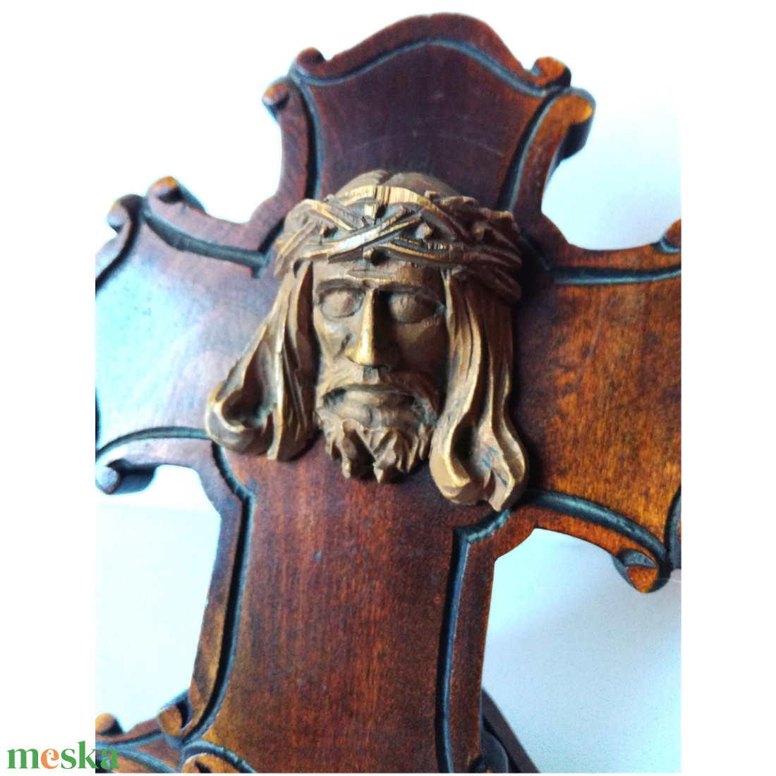 A töviskoronás Jézus gyönyörű mahagóni kereszten - művészet - szobor - fa szobor - Meska.hu