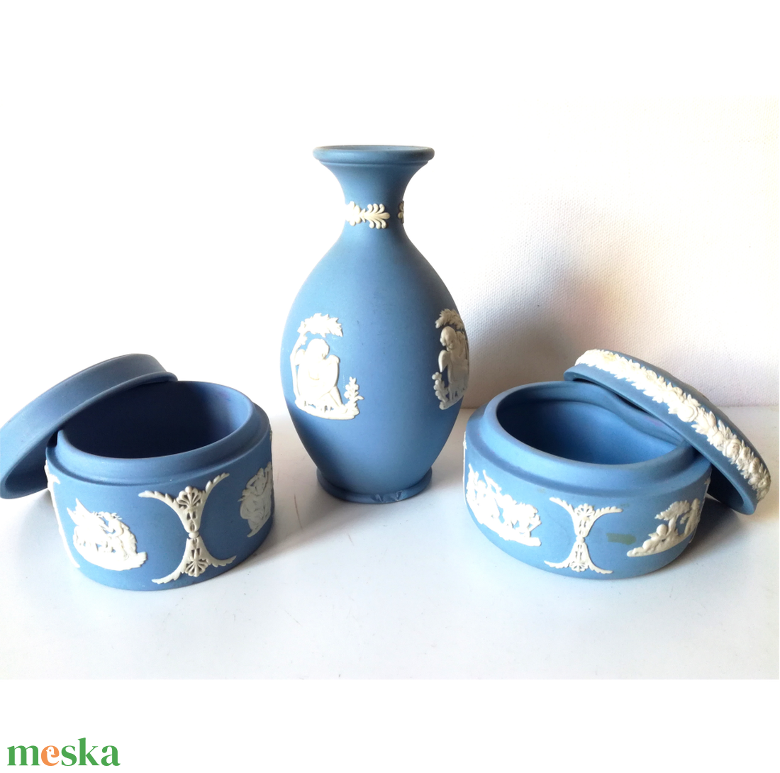 Wedgwood porcelán bonbonierek és vázácska - otthon & életmód - dekoráció - asztal és polc dekoráció - díszdoboz - Meska.hu