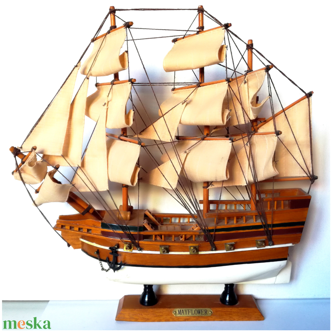 A legendás Mayflower fregatt zenélő makettje - otthon & életmód - dekoráció - asztal és polc dekoráció - asztaldísz - Meska.hu A legendás Mayflower fregatt zenélő makettje - otthon & életmód - dekoráció - asztal és polc dekoráció - asztaldísz - Meska.hu