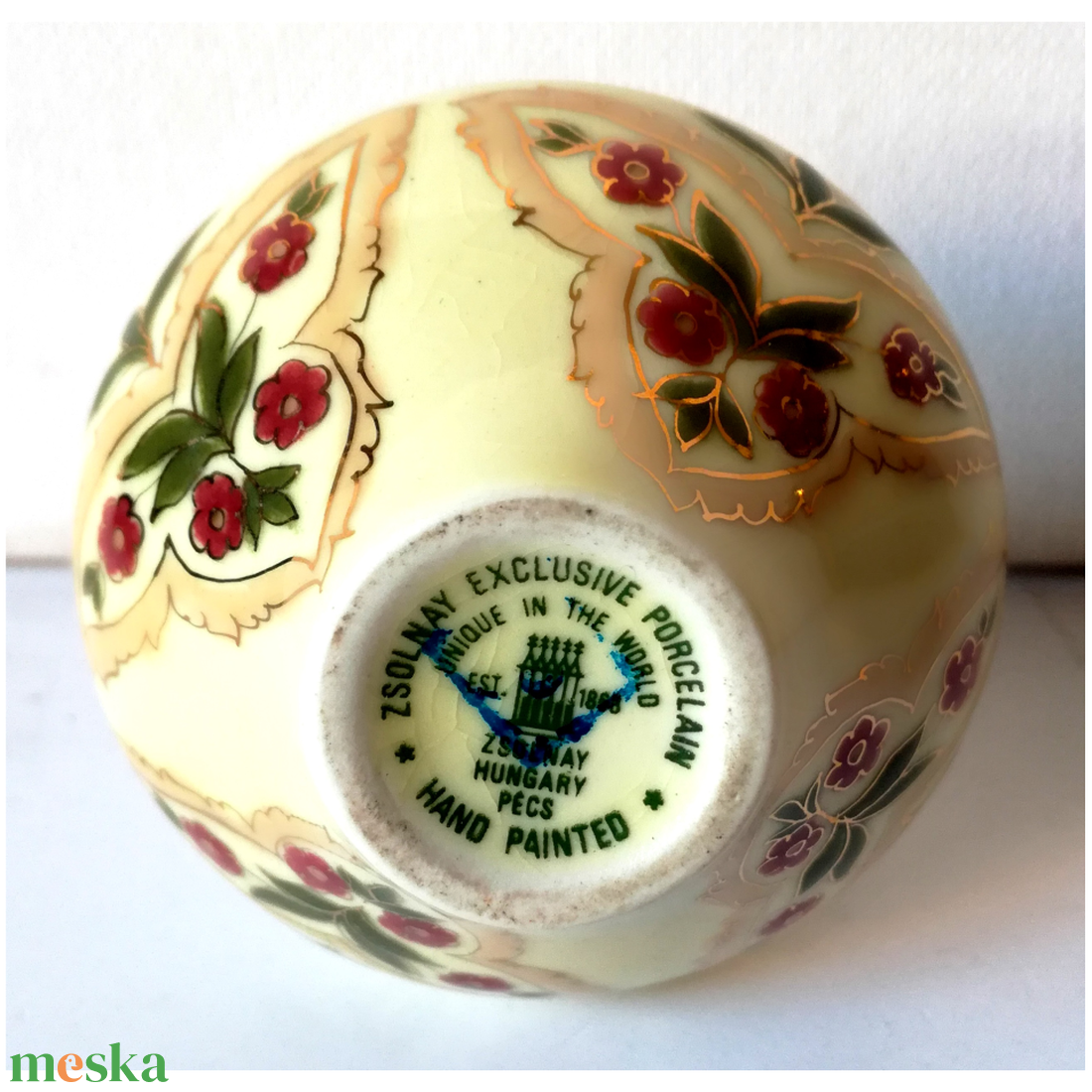 Aranyos kis Zsolnay miniváza - otthon & életmód - dekoráció - virágdísz és tartó - váza - Meska.hu Aranyos kis Zsolnay miniváza - otthon & életmód - dekoráció - virágdísz és tartó - váza - Meska.hu