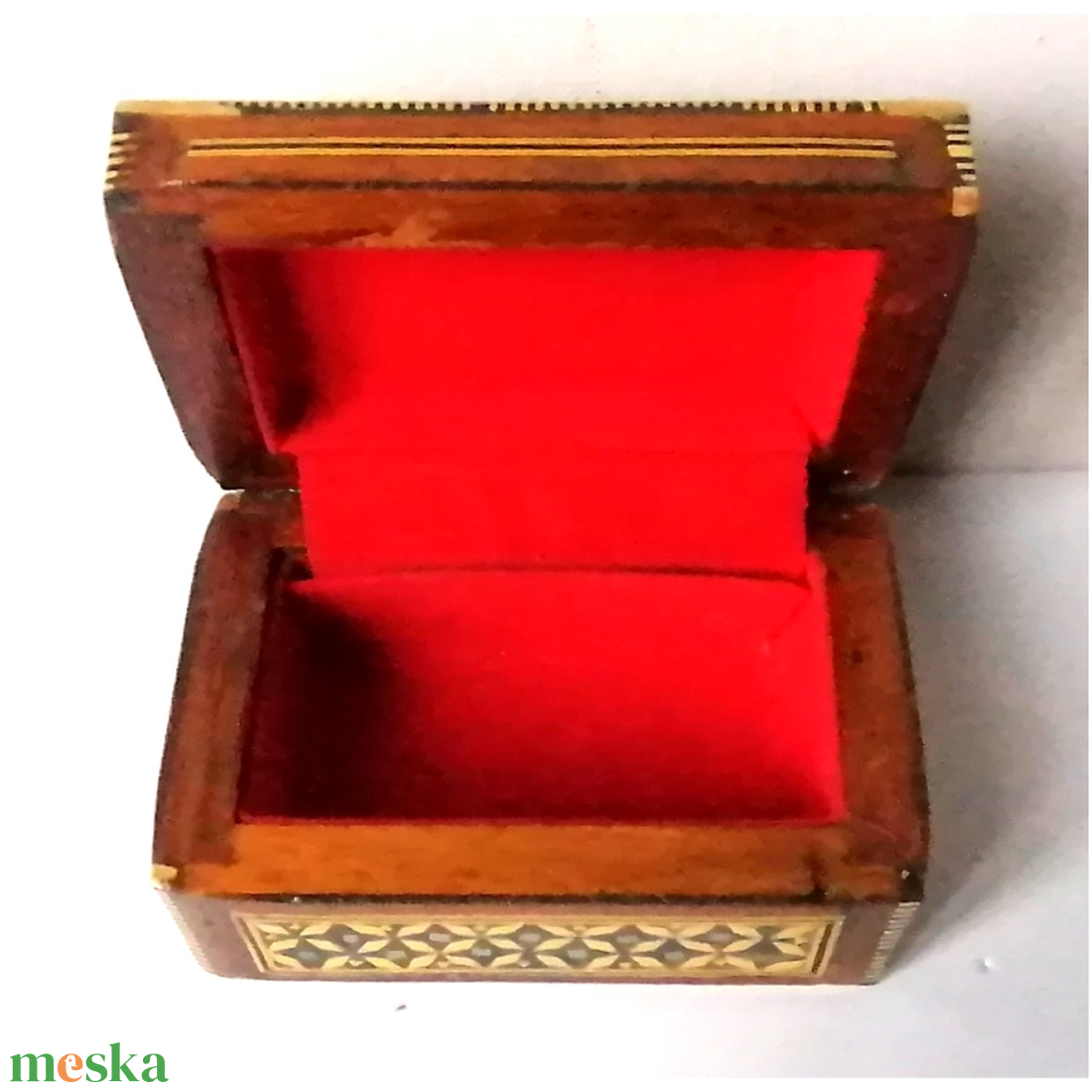 Intarziás, csont- és kagyló berakásos ékszertartó doboz - otthon & életmód - dekoráció - asztal és polc dekoráció - díszdoboz - Meska.hu