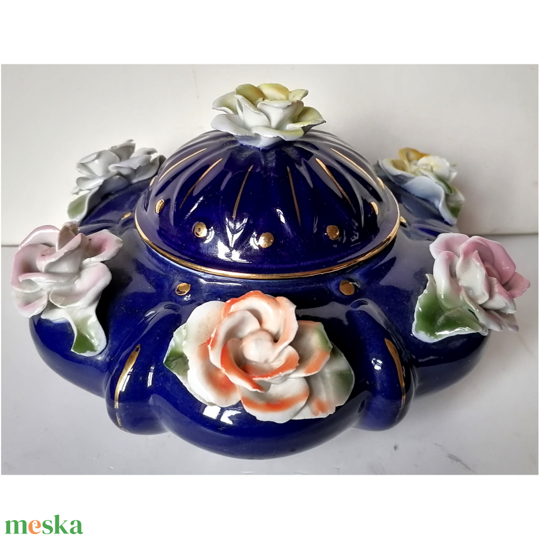 Szép rózsás porcelán bonbonier - otthon & életmód - dekoráció - asztal és polc dekoráció - dekorációs tál, tartó - Meska.hu