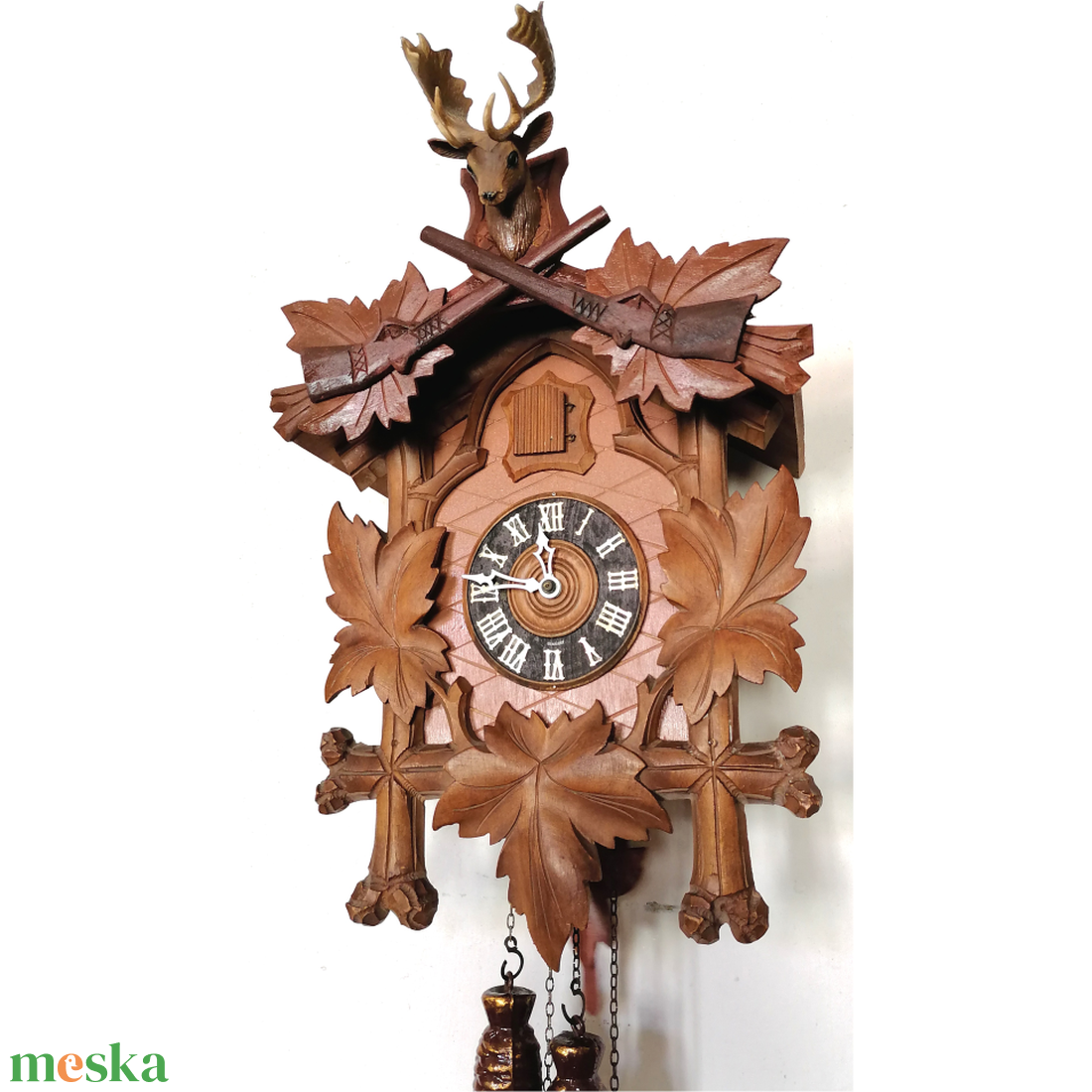 Faragott Schwarzwaldi kakukkos óra dámszarvas trófeával - otthon & életmód - dekoráció - fali és függő dekoráció - falióra & óra - Meska.hu