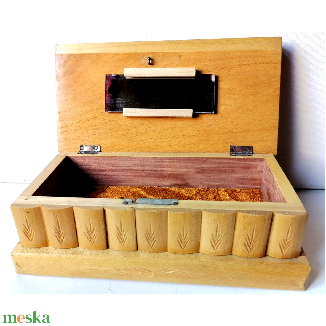 Titkos nyitású faragott fa kincses doboz - otthon & életmód - dekoráció - asztal és polc dekoráció - díszdoboz - Meska.hu