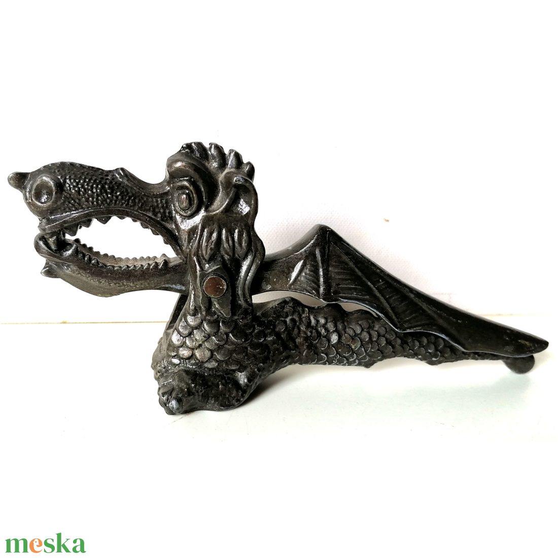 Nehéz sárkány formájú diótörő  - otthon & életmód - dekoráció - dekoratív figurák és szobrok - Meska.hu