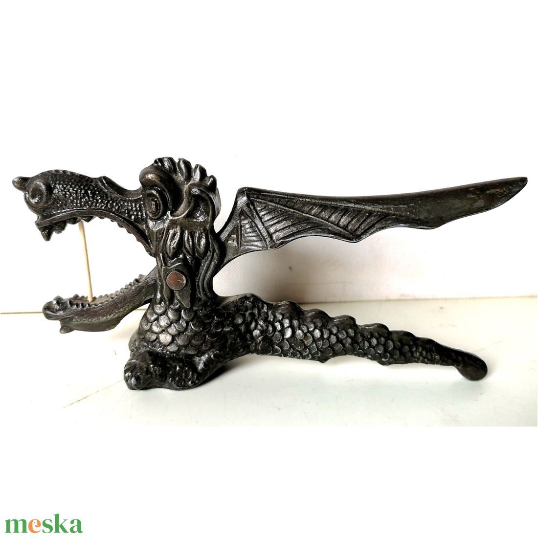 Nehéz sárkány formájú diótörő  - otthon & életmód - dekoráció - dekoratív figurák és szobrok - Meska.hu