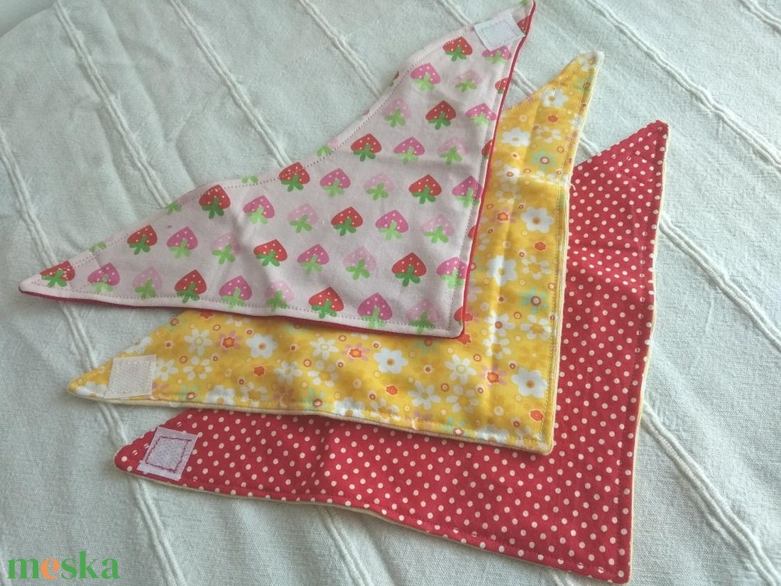 Babakelengye_Nyálkendő szett_3 db Lány - játék & sport - Meska.hu