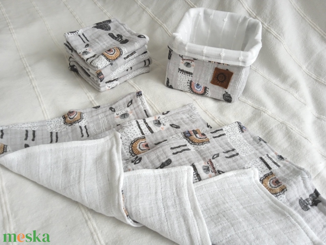 Babakelengye_Tetra törlő szett_Lámás - otthon & életmód - babaszoba, gyerekszoba - babaszoba, gyerekszoba - Meska.hu