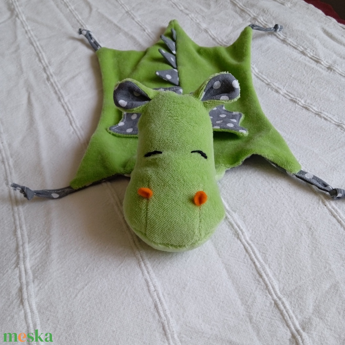 Szundikendő_Sárkány_Szürke pöttyös - otthon & életmód - babaszoba, gyerekszoba - babaszoba, gyerekszoba - Meska.hu